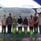 Foto Bersama Penyerahan Secara Simbolis bersama Kadisdik, Ketua Baznas, Wakil Ketua Yayasan dan Kepala Sekolah SMP IT Uswatun Hasanah