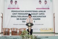 Bupati Ciamis, Herdiat Sunarya memberikan sambutan pada acara Penguatan Kompetensi Amilin UPZ Desa/Kelurahan & Kecamatan se-Kabupaten Ciamis.